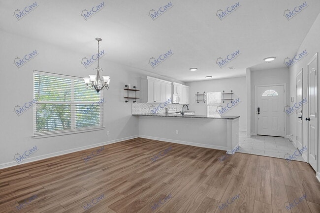 Photo - 5504 Wellesley Ave