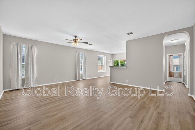 Photo - 108 Cirrus Cove