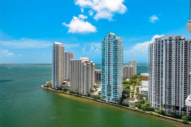 Building Photo - 300 S Biscayne Blvd Unit 1916 Rental