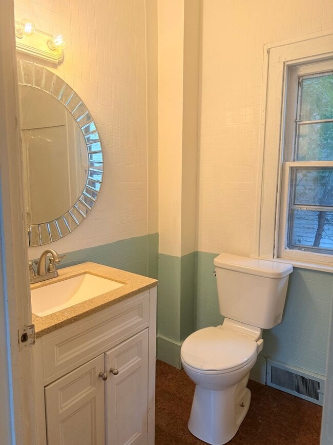321 Denver Ave