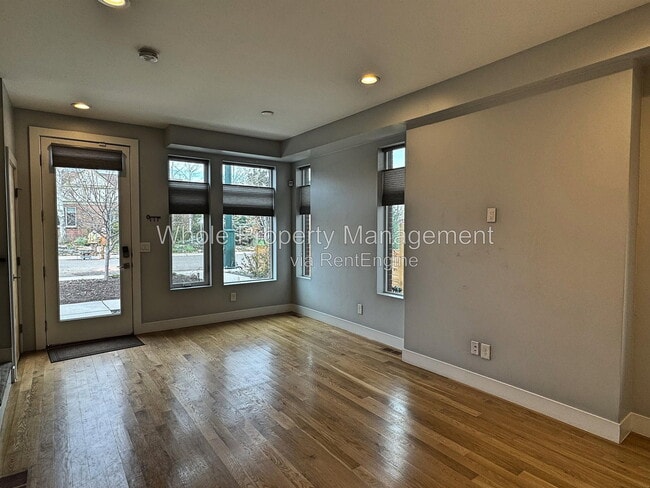 Photo - 1448 Xavier St