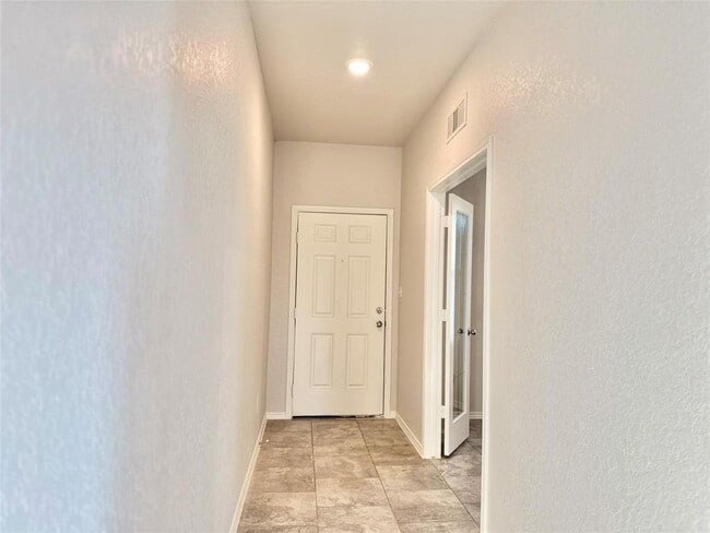 Photo - 3111 Red Columbine