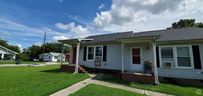 Building Photo - 3410 Calumet Place Unit C Rental