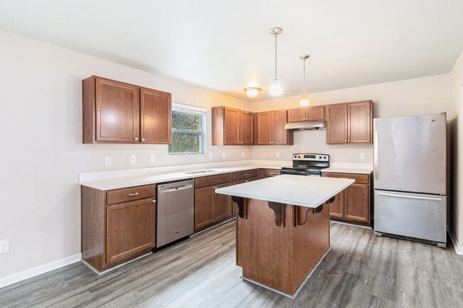 Photo - Newer Home near Outstanding Schools!