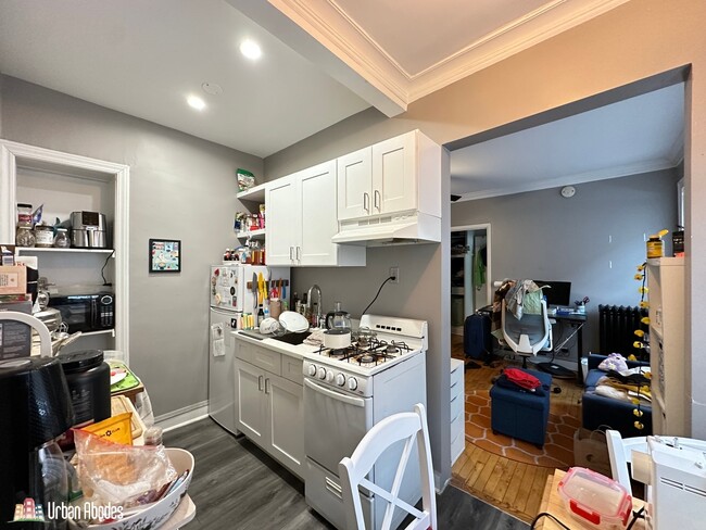 Photo - 5517 N Kenmore Ave