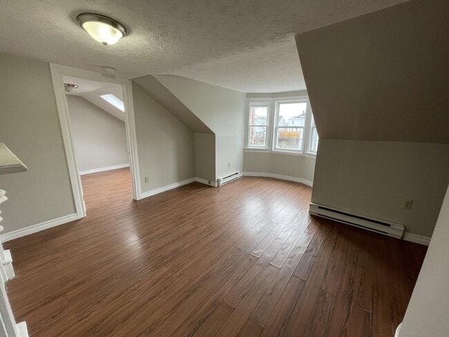 Photo - 317 King St W Unit 3