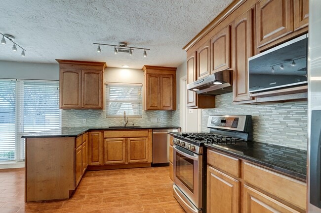 Photo - 8610 Bevlyn Dr