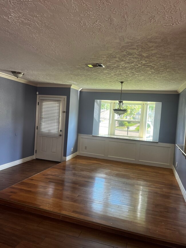 Photo - 12418 Plumbrook Dr