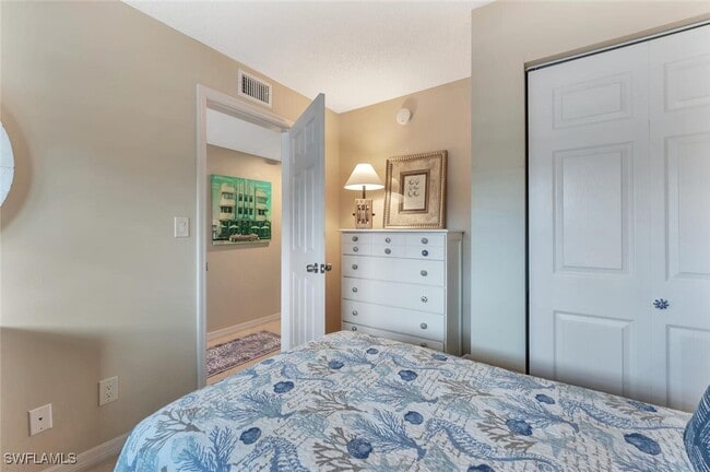 Building Photo - 4200 Belair Ln Unit 105
