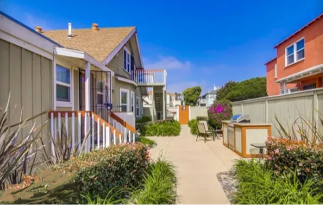 Building Photo - 1-Bedroom Apartment in the Heart of Pacific Beach – Walk to the Beach! Unit 919 A