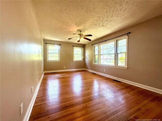Photo - 1914 Cherokee Dr