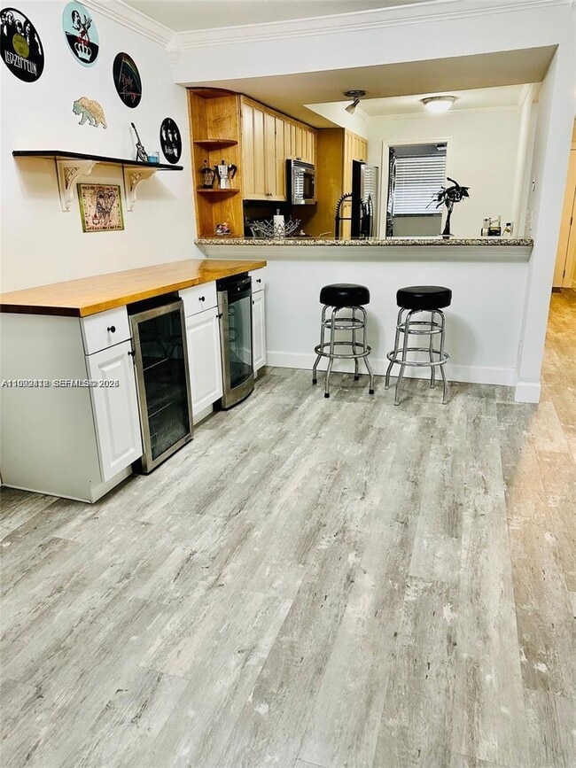 Photo - 5201 SW 31st Ave