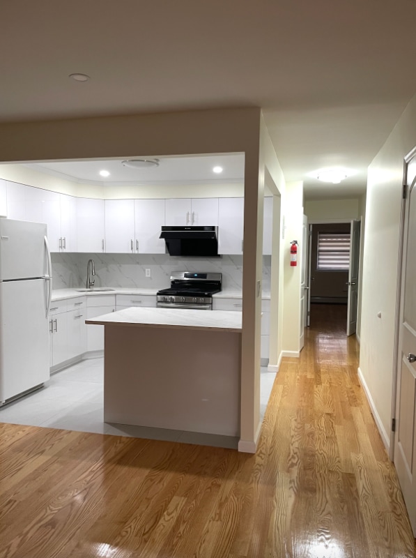 Photo - 43-22 213th St Unidad 3