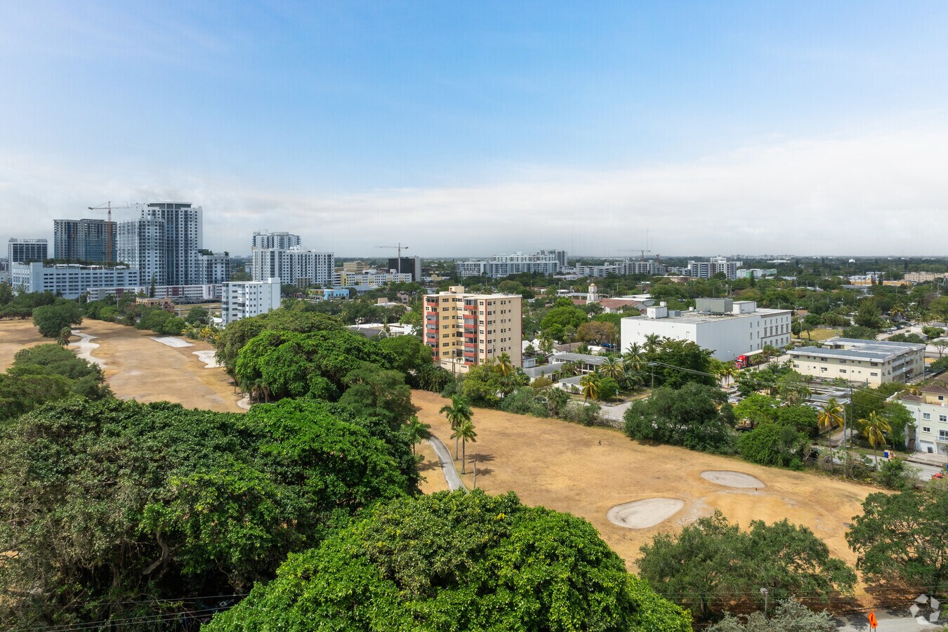 Contexto - Sir William Apartments