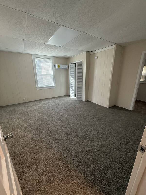 Photo - 204 Spring St