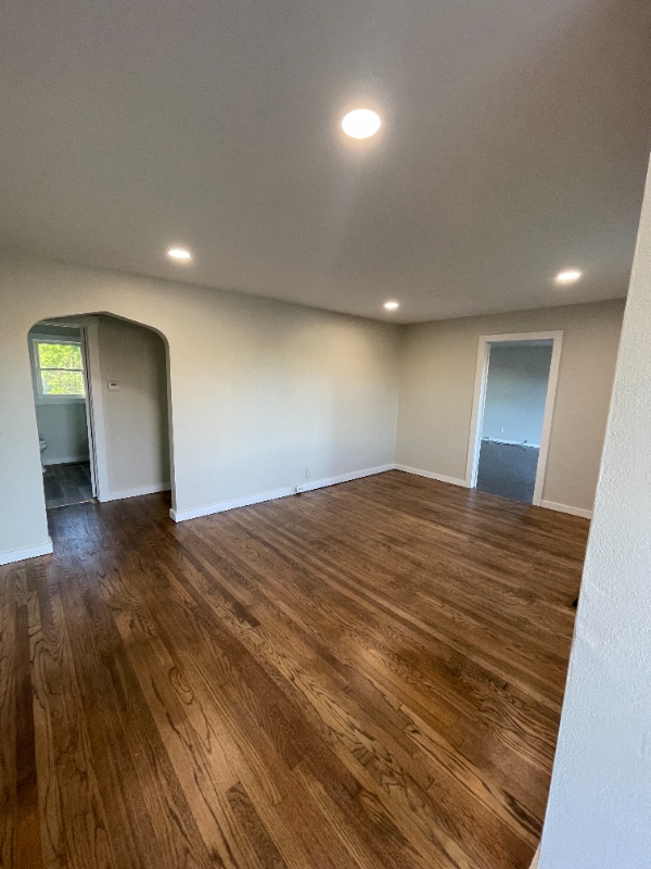 Photo - 1315 W Commerce St