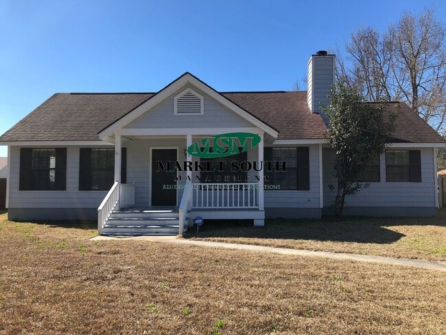 Building Photo - LARGE FENCED YARD IN POOLER! Rental