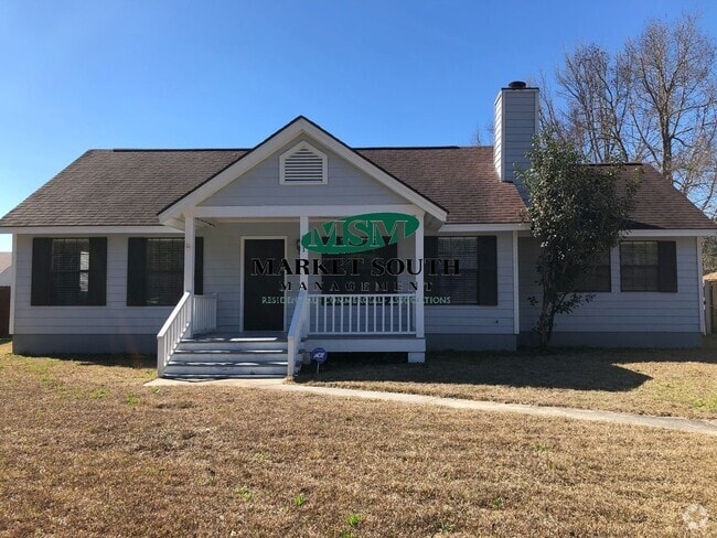 Building Photo - LARGE FENCED YARD IN POOLER! Rental