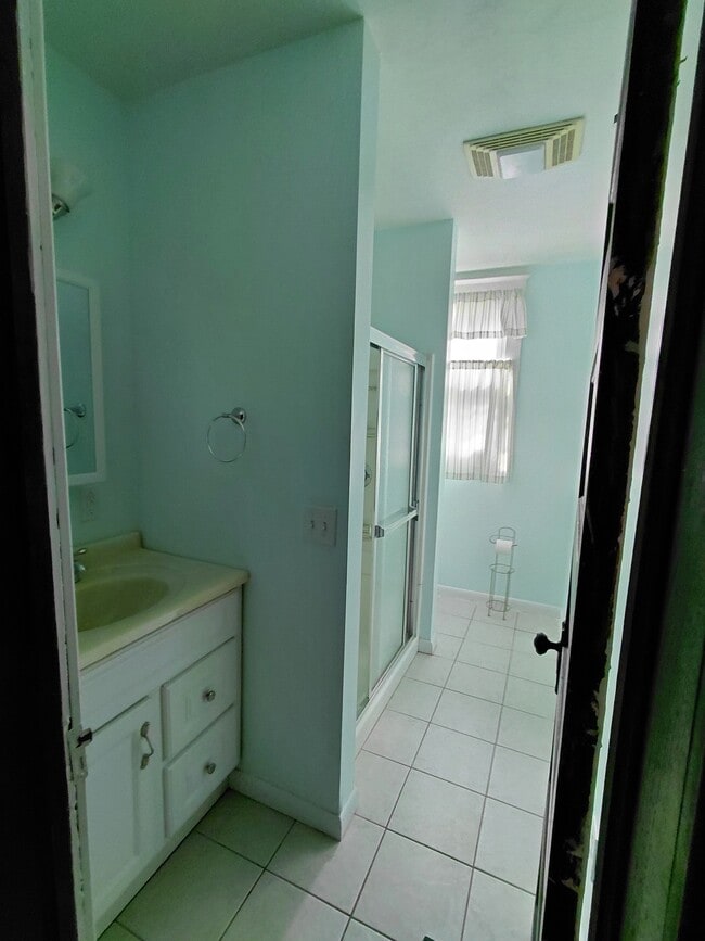 Bath - 1 Euclid Ave Unit 1st floor