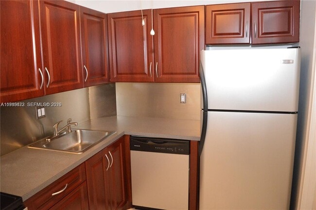 Photo - 9 NE 19th Ct Unit 204C