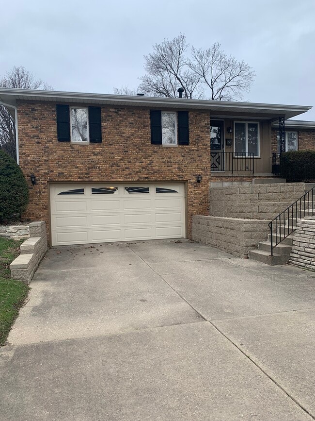 Photo - 3717 N Lynnwood Plz Unit 1