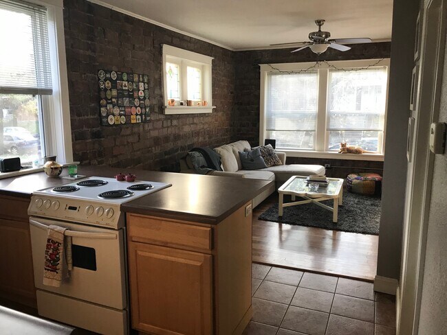 Photo - 2130 Maury Ave Unit 1S