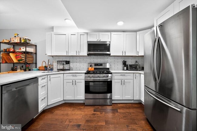 Photo - 2211 N Howard St