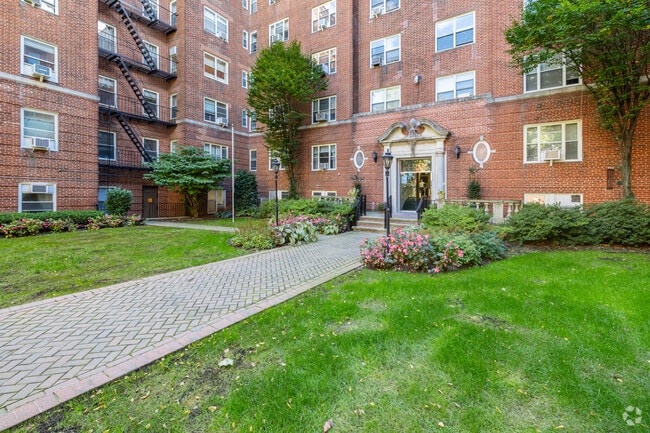 Photo - The Nathan Hale