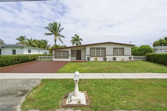 Building Photo - 3825 SW 33rd St