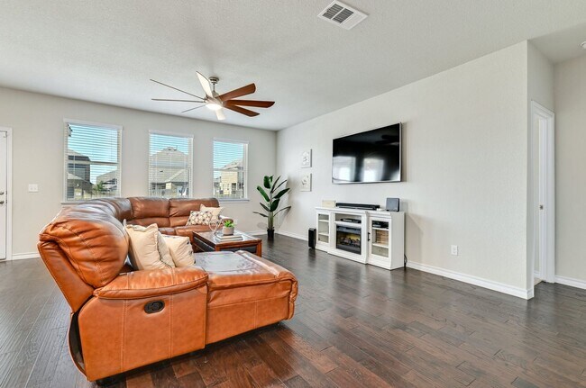 Photo - 1349 Eagle Ray St