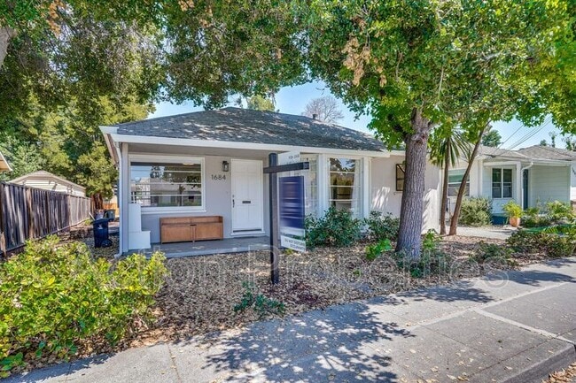 Building Photo - 1684 California St Rental