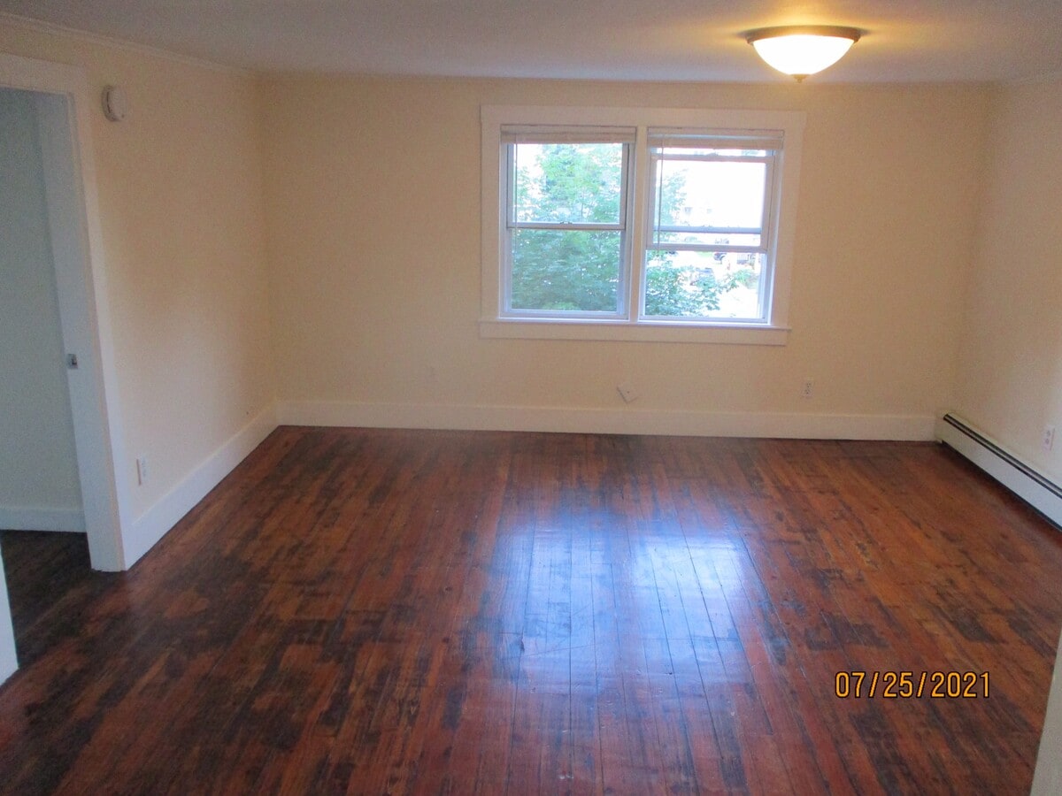 Living room - 23 Gagne St Unit 2