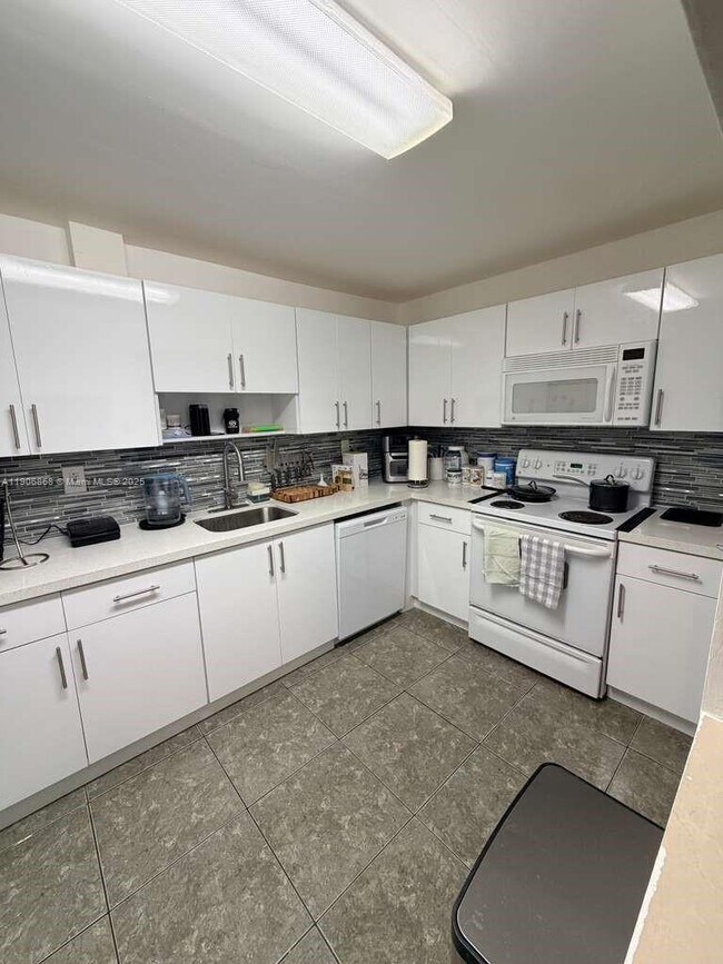 Photo - 1470 NE 125th Terrace Unit 602