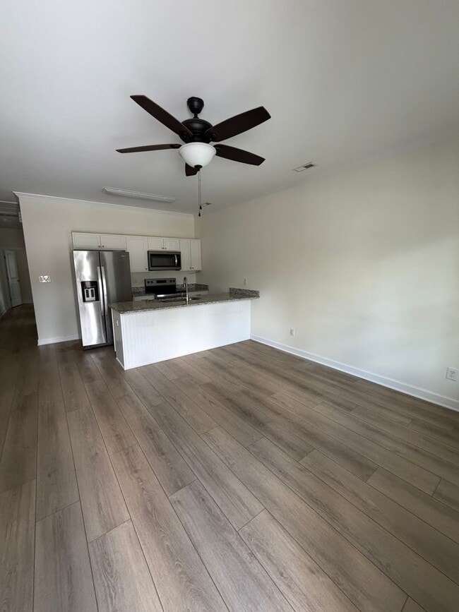 Photo - 904 Fort Totten Dr
