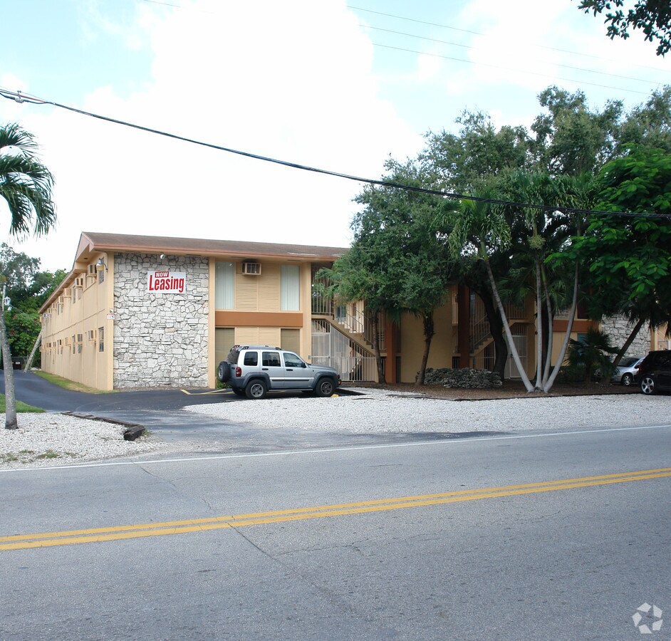 Oak Harbor Apartments - Oak Harbor Apartments