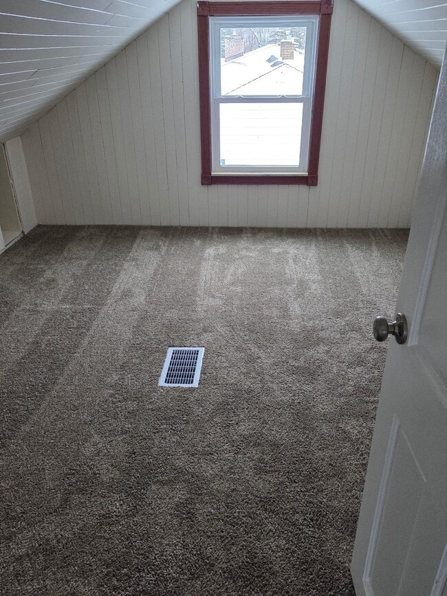 Photo - 2108 Tackle St