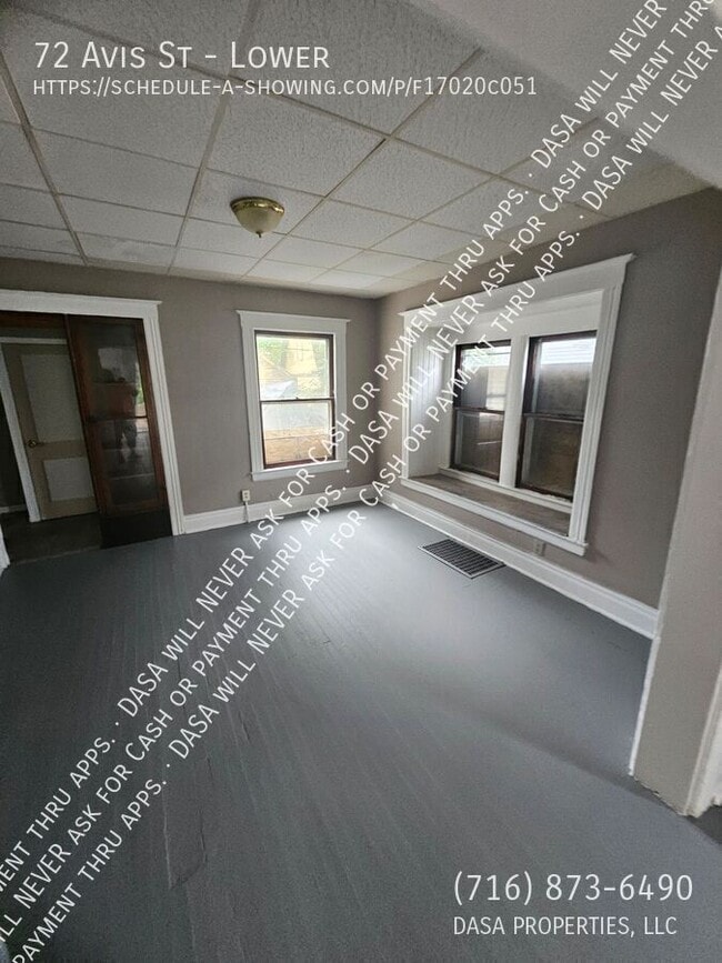 Photo - 72 Avis St Unit Lower