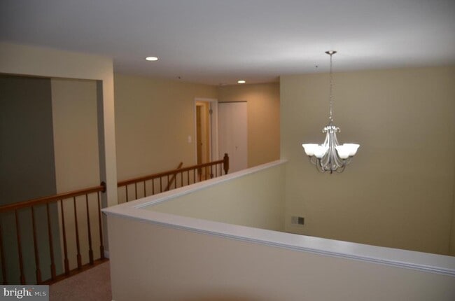 Building Photo - 1046 Spring Valley Ct Unit 1046