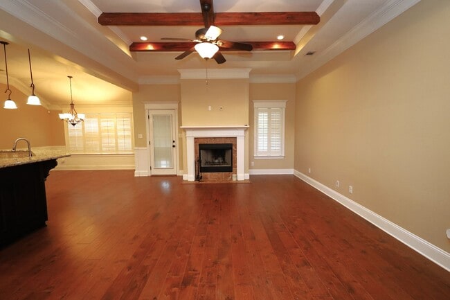 Photo - 4383 Kenilworth Cir