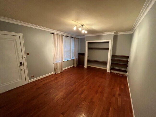 Photo - 2838 W Addison St Unidad 2N