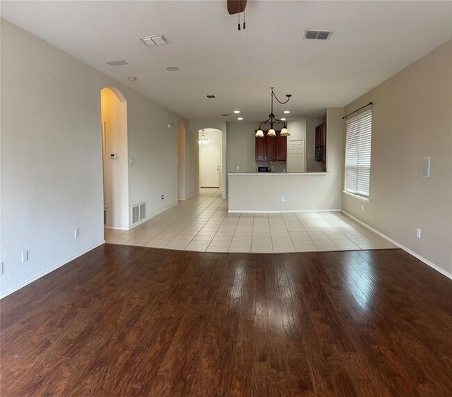 Photo - 5733 Pebble Ridge Dr