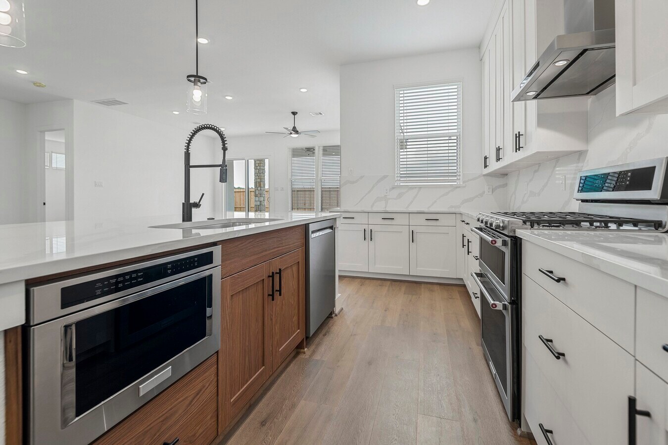 Photo - 1824 Drover Ln