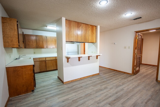 Photo - 809 Stanton Pl