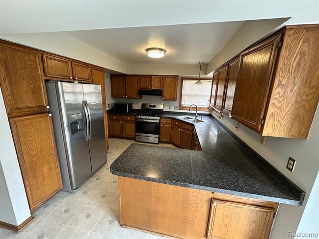 Photo - 577 Lexington Dr