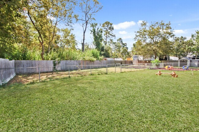 Photo - 5302 Treaschwig Rd