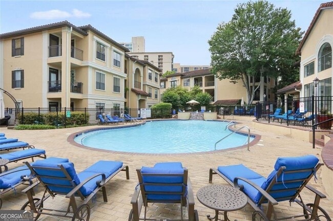 Building Photo - 3777 Peachtree Rd NE Unit 331