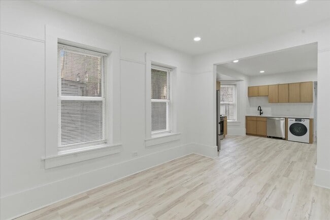 Photo - 2607 W Haddon Ave Unidad 1R