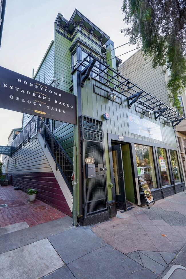 Photo - 3 Bed / 2 Bath pet friendly large and sunny unit on 24th St in Noe Valley. YouTube tour!