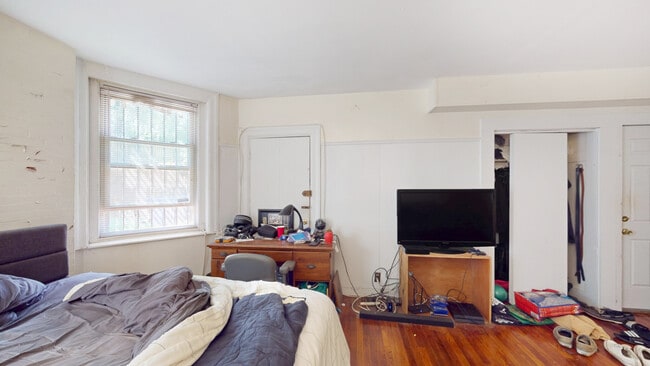 Photo - 1069 Beacon St Unit BR