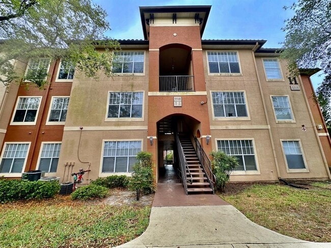 Building Photo - 5518 Metrowest Blvd Unit 11-205